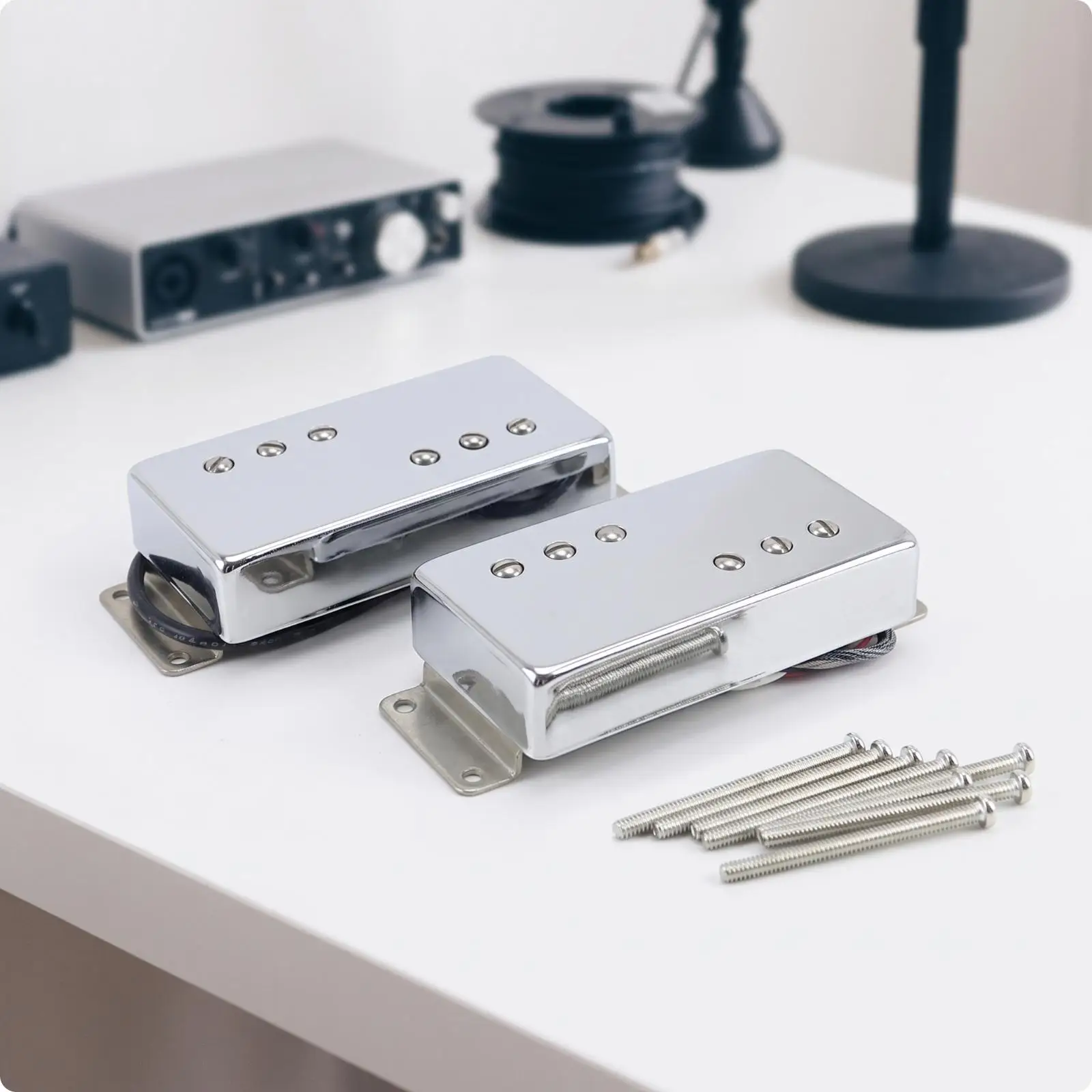 Electric Guitar Pickup Humbucker Chrome Metal Case 6 Pole Piece Screw Heads for Balanced String Response Vintage Tone