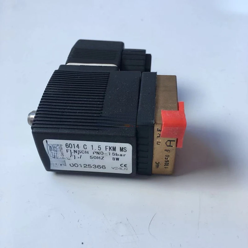 

Screw Air Compressor Solenoid Valve 1089062110 Loading Valve 6014C Suitable for 24V