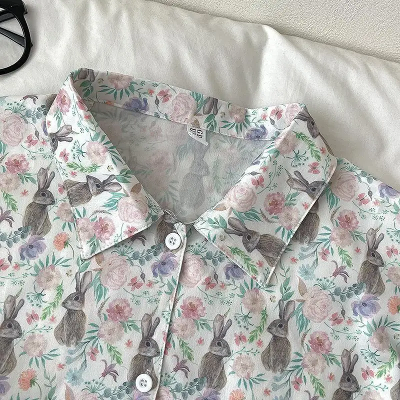 Camisa floral sencilla, moderna y versátil para mujer, estilo coreano, informal, holgada, de longitud media, personalizada, y2k, emo, novedad de