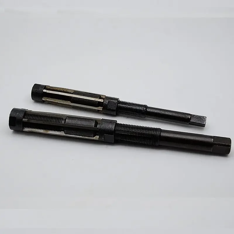 1PC Adjustable Hand Reamer HSS Size Range Alloy Steel Reamer Hand Reamer Machine Cutting Tools (10/12/15/17/19/20/21/23/25/26mm)
