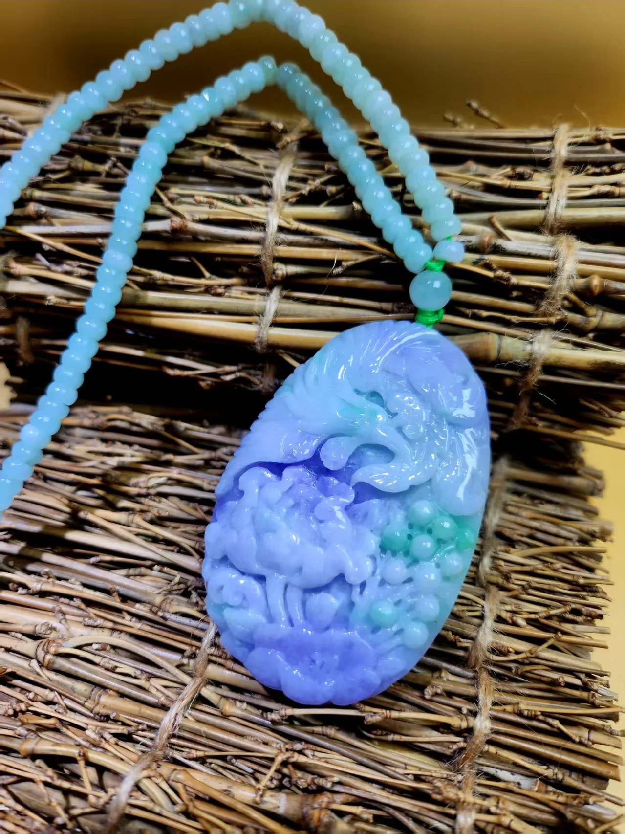 

Ожерелье из весеннего нефрита Феникса и пиона ручной работы | Ожерелье из натуральных лавандово-зеленых драгоценных камней | Китайский символ любви и благородства