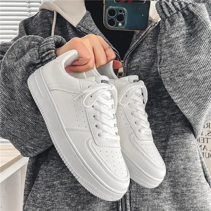 Klassieke Witte Schoenen Voor Mannen Korea Stijl Trendy Student Schoenen Voor Mannen Ademende Chunky Causale Mannen Schoenen Vier Seizoenen Sneakers