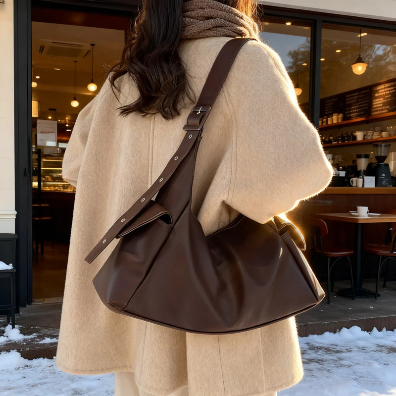 

Women Large Capacity Pu Leather Shoulder Bag 2025 Winter Retro Soft Tote Bag Luxury Designer New Trend Brand Design Handbags