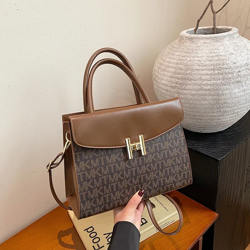 

Sophisticated Ladies Tote Bag in Genuine Leather, Women's Handbag by Famous Designer, Classic Crossbody Elegant Fashion