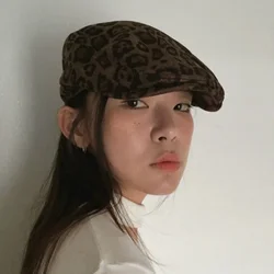 American Retro Fashion Leopard Print Suede Forward Hat Men and Women Autumn and Winter Niche Street Trend Flat Top Newsboy Cap