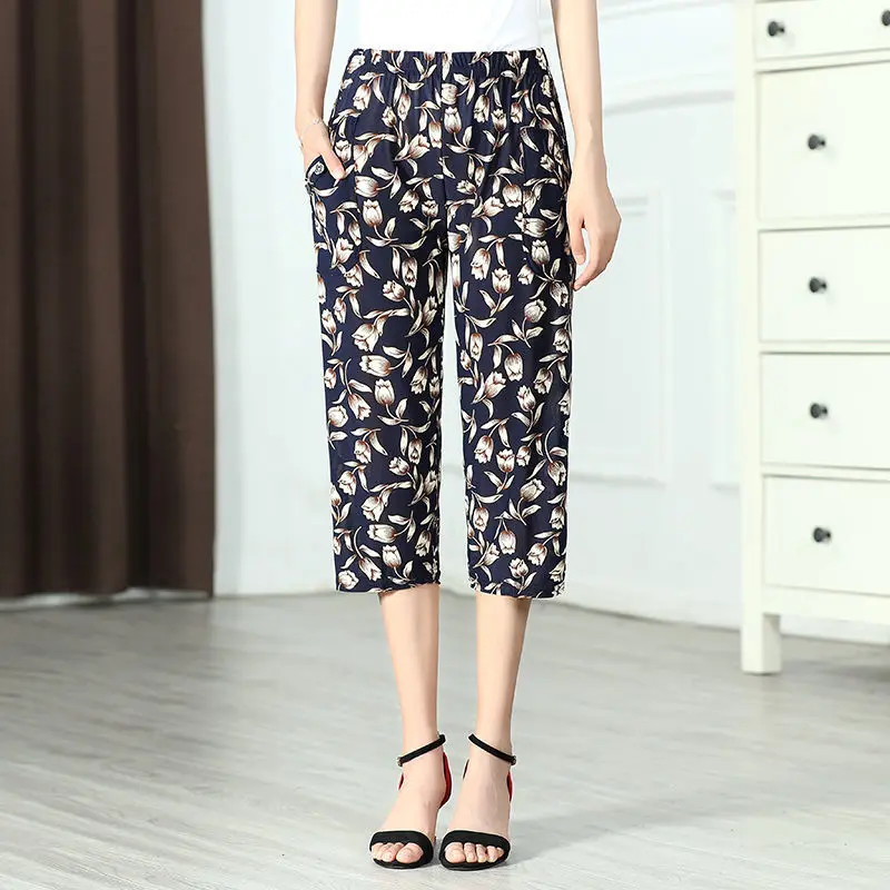 Calça casual floral estampada feminina, capris solta para mamãe, elástico grande na cintura, reto, de meia idade e idoso, verão, 2024