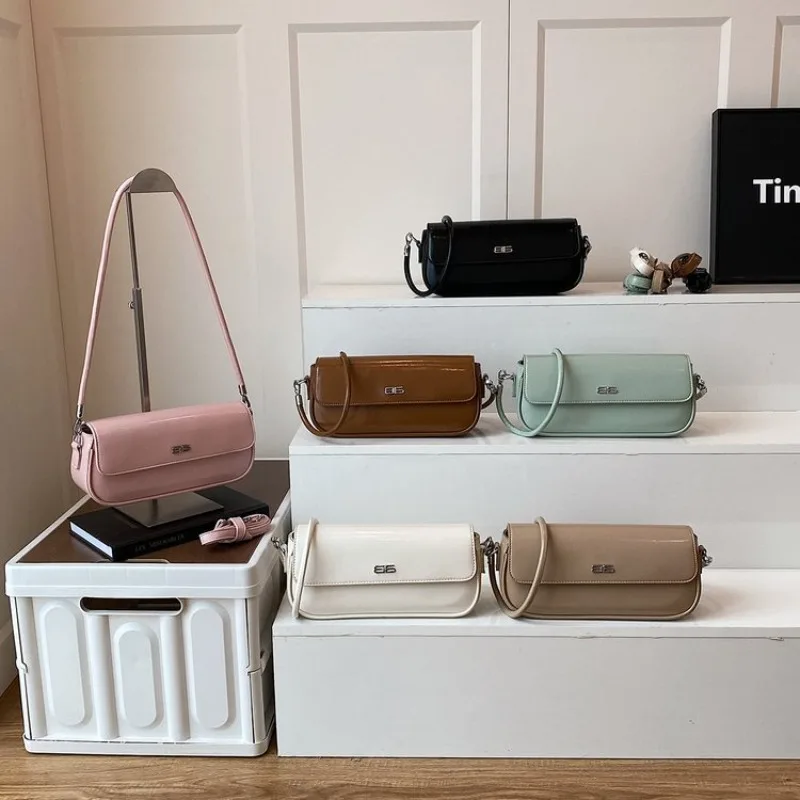 

Trendsetting Parent Bag Designer Diaper Bag For Women Luxury Leather Tote Elegant Crossbody Bag Stylish New