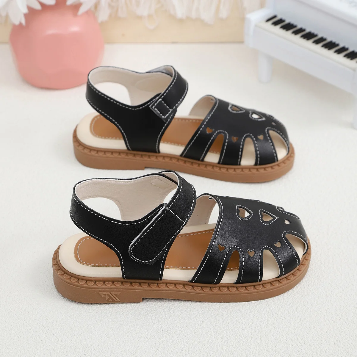 Mädchen Leder-Käfig-Sandalen 2026 Neue Sommer Kleinkind Strandschuhe Rutschfest Einfach Klassisch Schule Outdoor Tägliches Tragen Barfuß – Detail 5