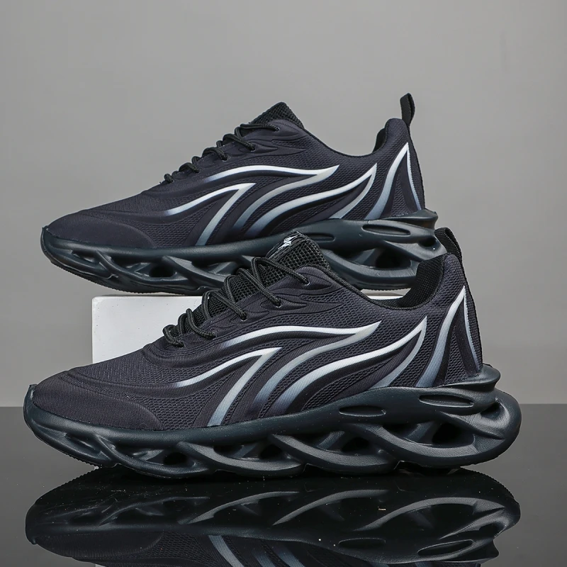 أحذية رجالية للفصول الأربعة 2025 أحذية رياضية جديدة شبكية قابلة للتنفس ونعل سميك للشباب أحذية ركض غير رسمية متعددة الاستخدامات