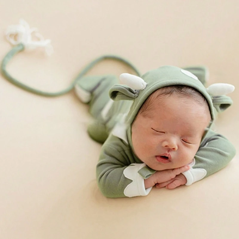 Handmade Clothing Set for Newborn Baby Boys Girl Cow Inspired 3-Piece Photo Prop