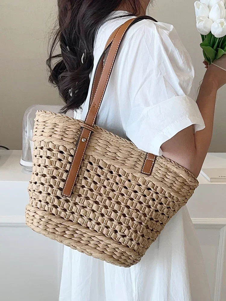 

2025 Summer Handwoven Straw Beach Tote Bags for Women Vintage Hollow Out Handbag Basket Rattan Vacation Shoulder Bag