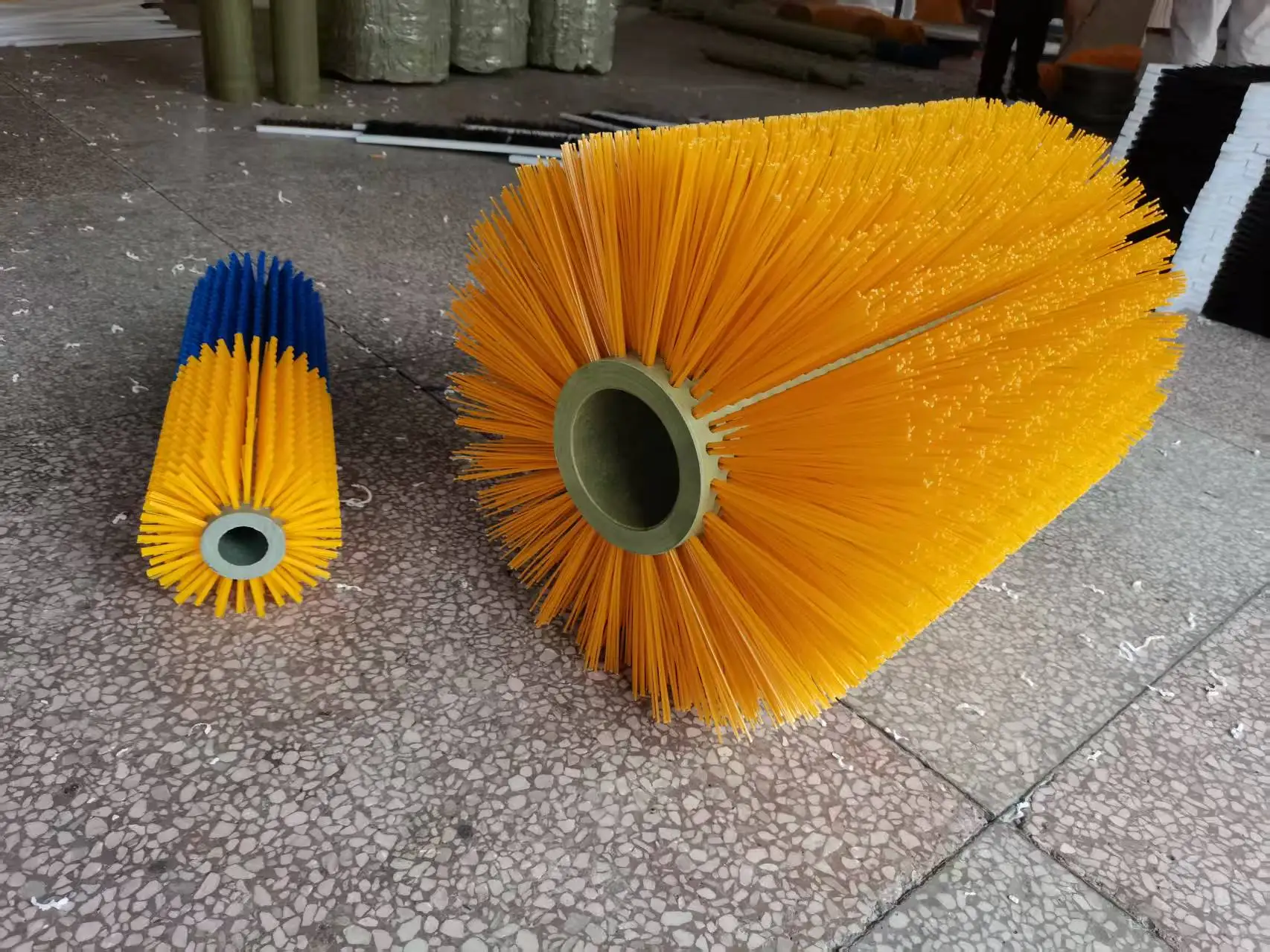 Small Cattle Body Brush Livestock Massage Roller Brush for Horse Cleaning