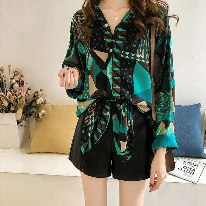 Beach Style 2024 Contrasting Colors Printed Loose Blouse Spring Summer Fashion Spliced Single-breasted Korean Polo-Neck Shirt