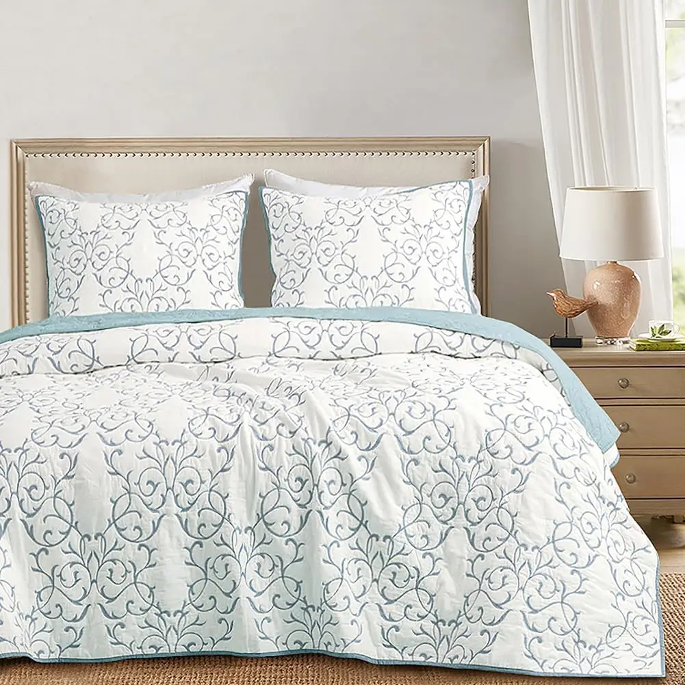 

Quilt King Size Reversible 3-Piece Light Blue Embroidery Pattern Elegant King Size Bedspread Set, (1 Quilt,2 Pillow Shams)