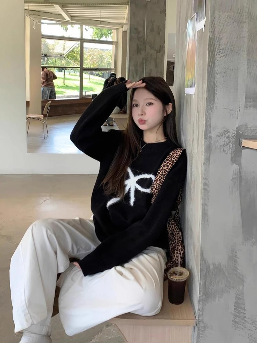 여성용 봄 가을 신상품 끌어당기는 컬러차이 롱슬리브 니트 스웨터 라운드넥 상의 바이올렛 리본 디자인 캐주얼 스타일