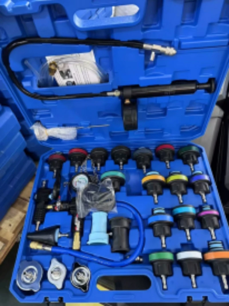 

28 шт. и 34 шт. набор тестеров давления в радиаторе автомобиля вакуумный тип системы охлаждения тест резервуар для воды детектор утечки инструмент