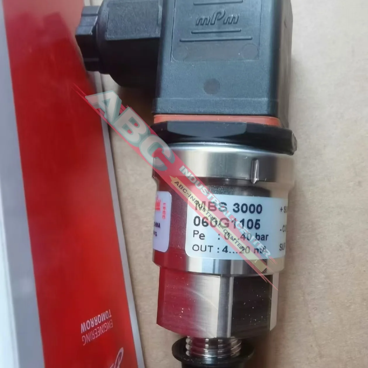 مفتاح الضغط 017-500366 060-310766 جديد في الصندوق