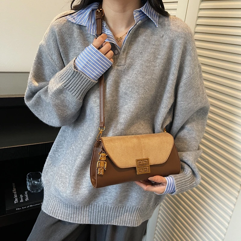 

Classy Women Messenger Bag PU Leather Material Crossbody Style with Secure Closure Multiple Pockets for Commute Shopping