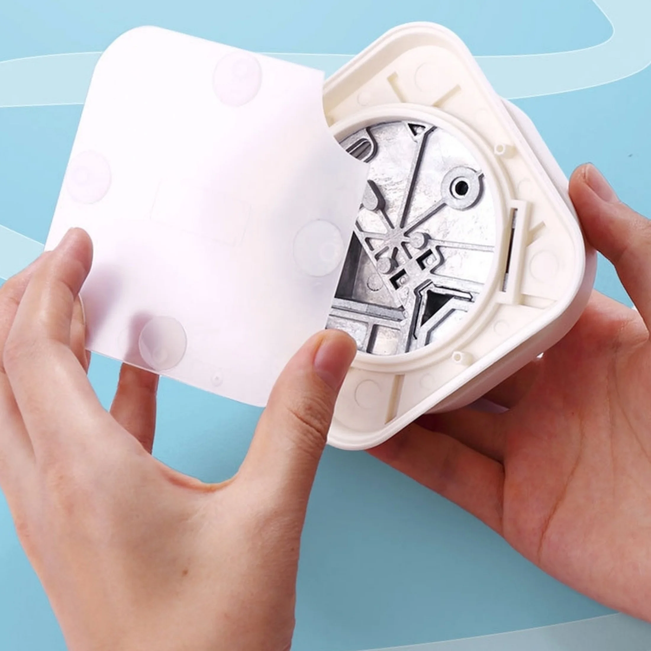 1 szt. Dziurkacz do papieru 4 w 1, wielofunkcyjne dziurkacze do wytłaczania, dziennik Planner DIY narożnik, stacjonarne narzędzie do cięcia notesu, S