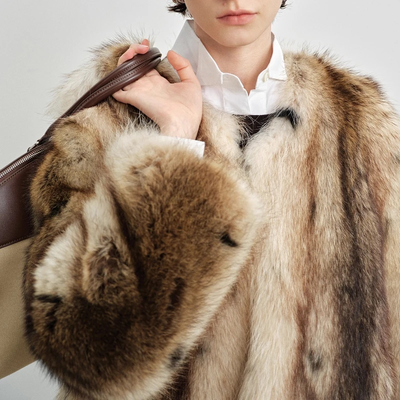 เสื้อโค้ทขนแรคคูนแท้จากอเมริกา แบรนด์ YOLANFAIRY สำหรับฤดูหนาว ผสมหนัง คอทรงกลม สไตล์ยุคกลาง รุ่นปี 2025