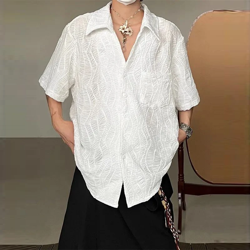 

Мужская одежда, модная уличная рубашка большого размера Y2K с текстурированным дизайном, летние молодежные мужские повседневные черно-белые топы с короткими рукавами и лацканами