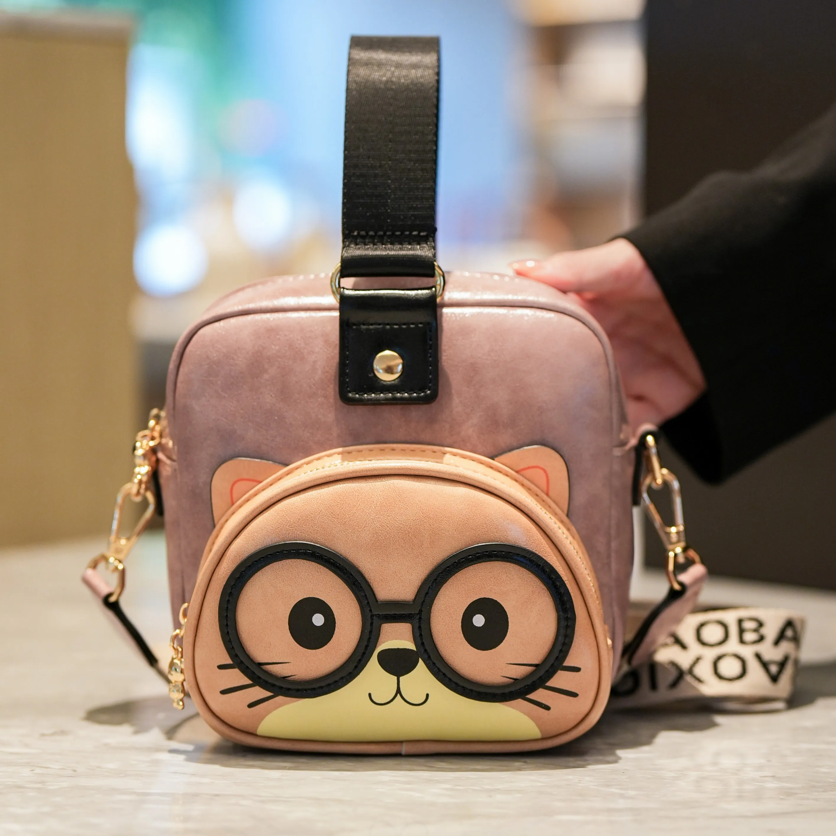 

BeiBaoBao модная квадратная сумка с героями мультфильмов, повседневная пригородная сумка-коробка на одно плечо, наклонная сумка через плечо, стильная ручная сумка