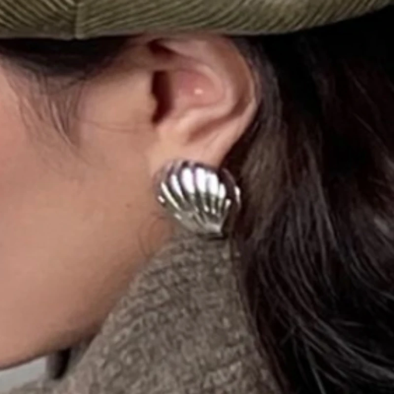 Fashion Jewelry Vintage Temperament Shape Of Metal Shell Earrings For Women Female Gifts Simply Design Ear Accessories Hot Sale