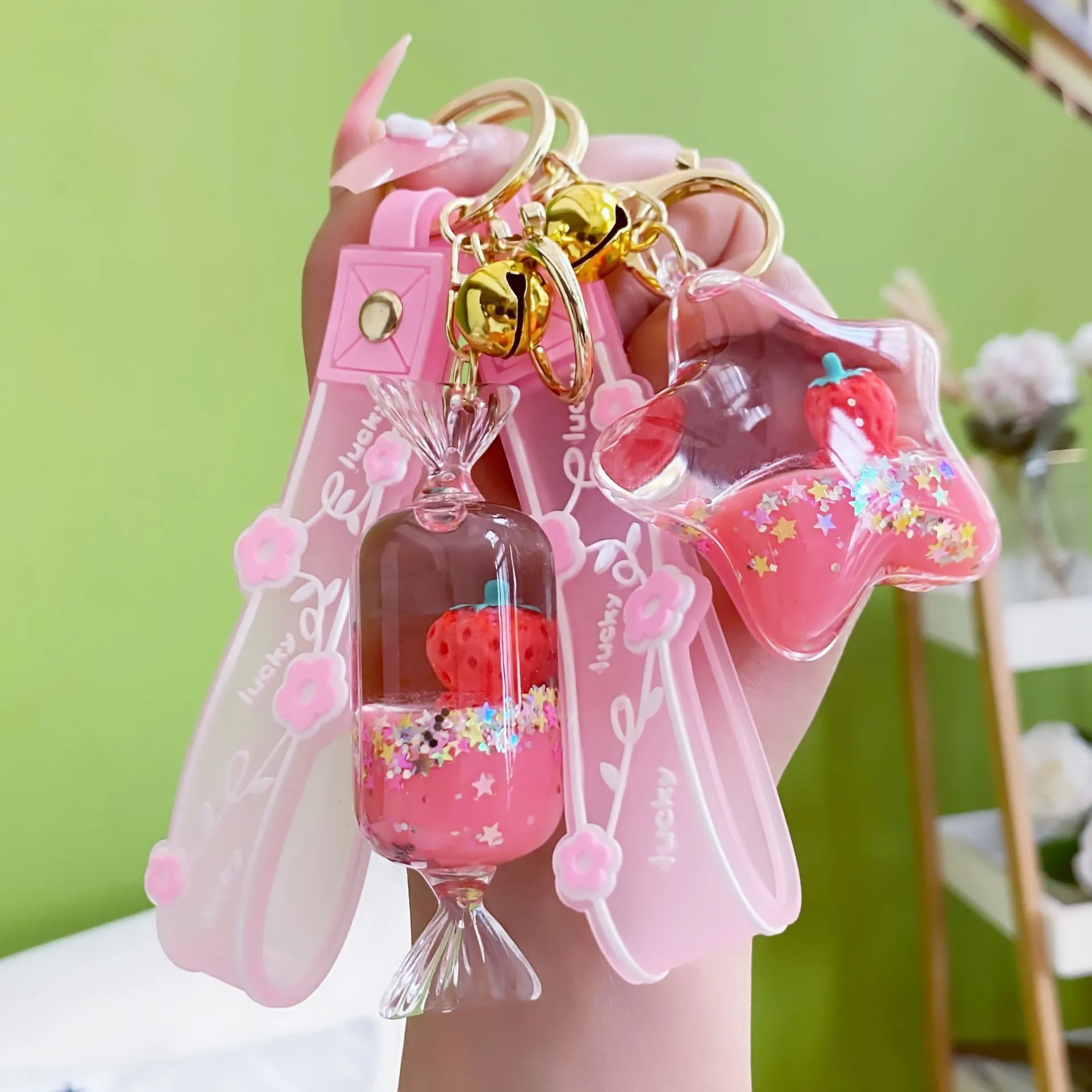 

Floating Sequins Fruit Strawberry Acrylic Pentagram Rocket Keyring Liquid Oil Quicksand Bottle Keychain Women Bag Pendant Gift
