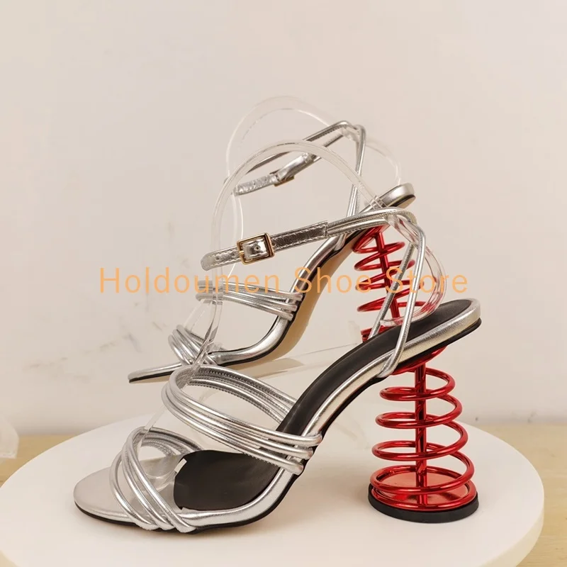 رواية فريدة من نوعها تويست لفائف تصميم غريب نمط كعب الصنادل قابل للتعديل حزام الكاحل موضة اللمحة تو الصيف عرض الأزياء الصنادل