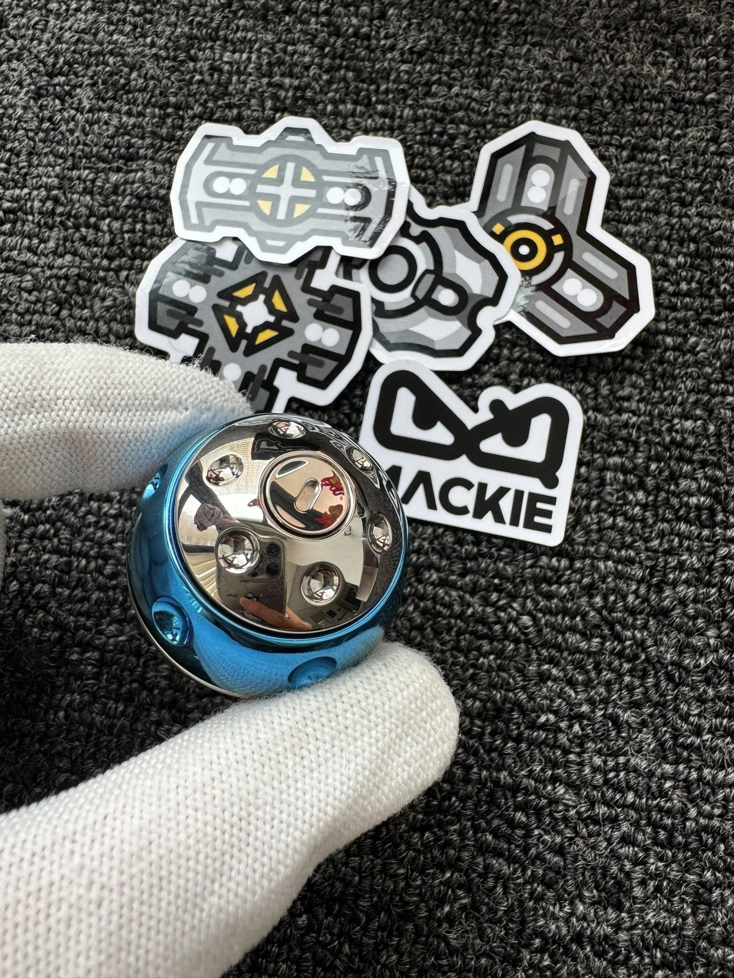 Mackie McGee & Stealing Sister Joint Name, Death Star, Titanium Blue EDC Metal Decompression Toy Heike