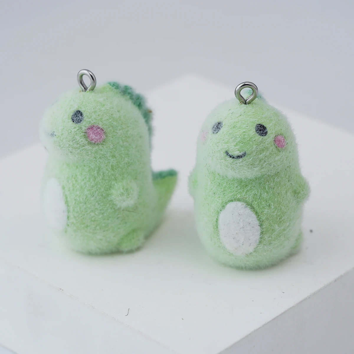 20pcs Fluffy Flocking resin Prehistoric animals Charms Cute Little Green Dragon Pendant For Keychains DIY Jewelry Make fittings