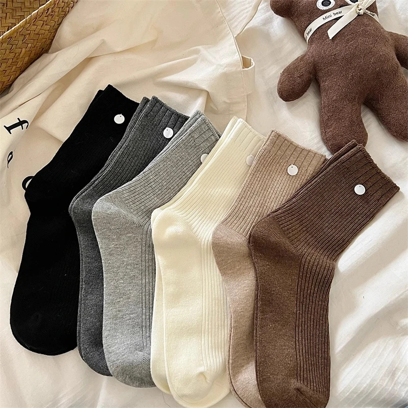 Mode Socken Für Frauen Neue Einfarbig Casual Lange Japanischen Stil Mädchen Crew Socken Koreanischen Stil Atmungsaktive Designer Socken Weiche