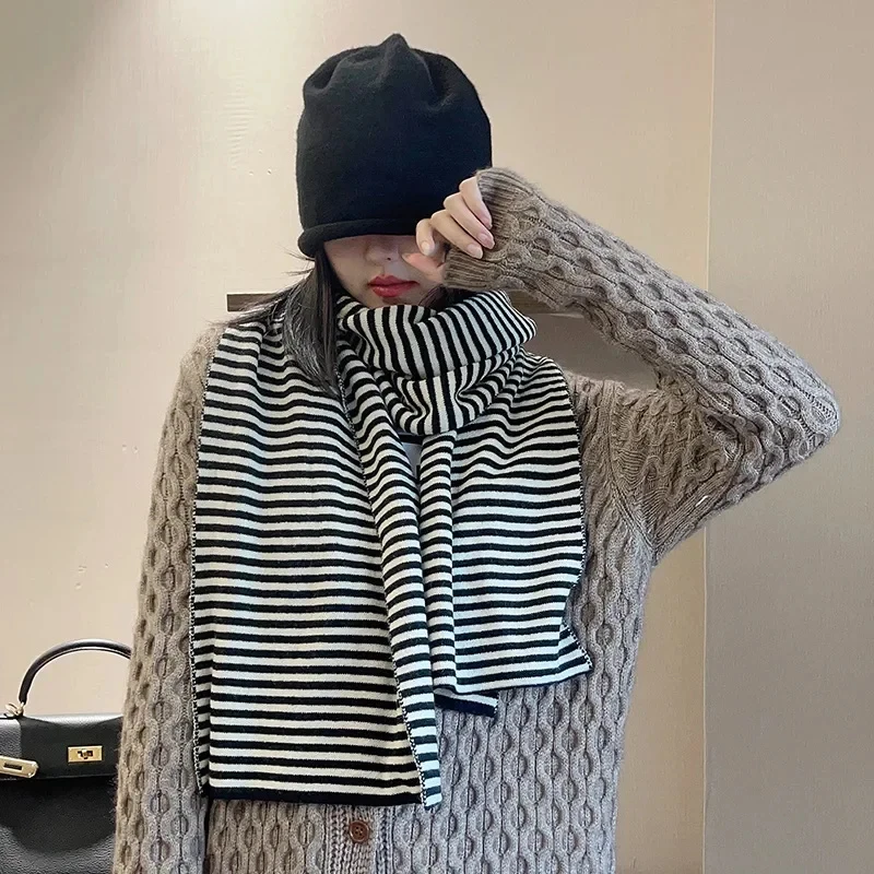 Luksusowy szalik w paski z dzi – Winter Clothing Korea recenzja i cena