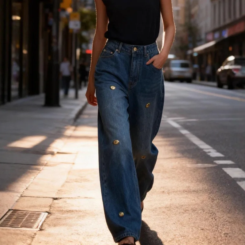 High Street French Style Metal Decorated Jeans Long Pants Women Autumn 2025 New Retro Loose and Versatile Denim Pants