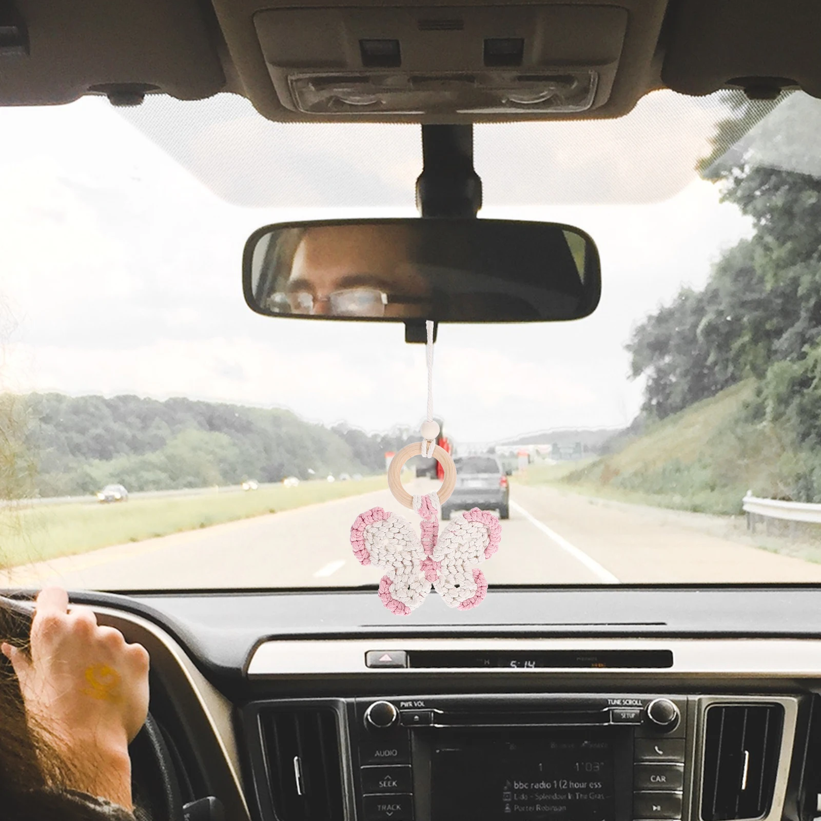 

Butterfly Car Hanging nament Exquisite Pink Cotton Rope Rearview Mirror Pendant for Car Home Decor Accessories