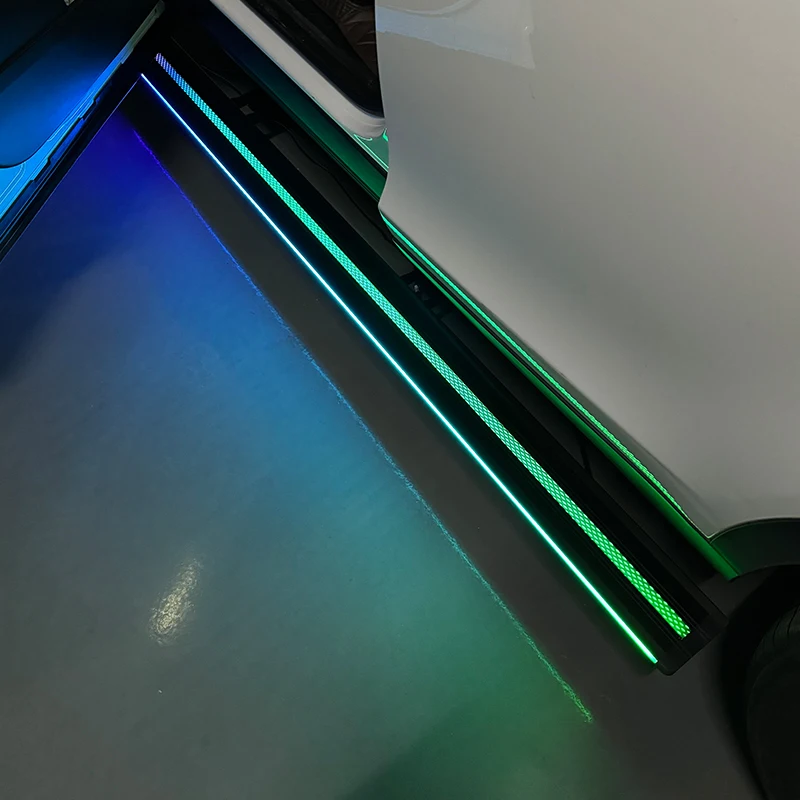 Immagine 3: Pedane elettriche con illuminazione LED colorata per Q7 2016-2019