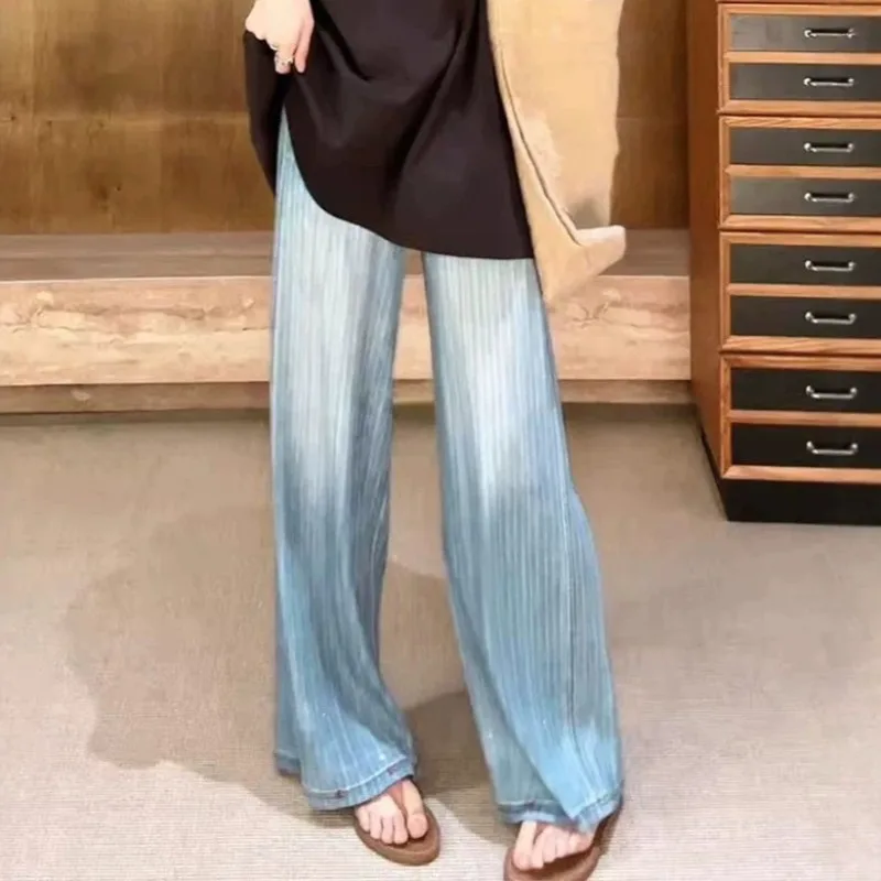 

Брюки плиссе Miyake с вертикальными полосками, блестящие, из денима, весна-лето 2026, новые, элегантные, универсальные, свободные, повседневные, зауженные