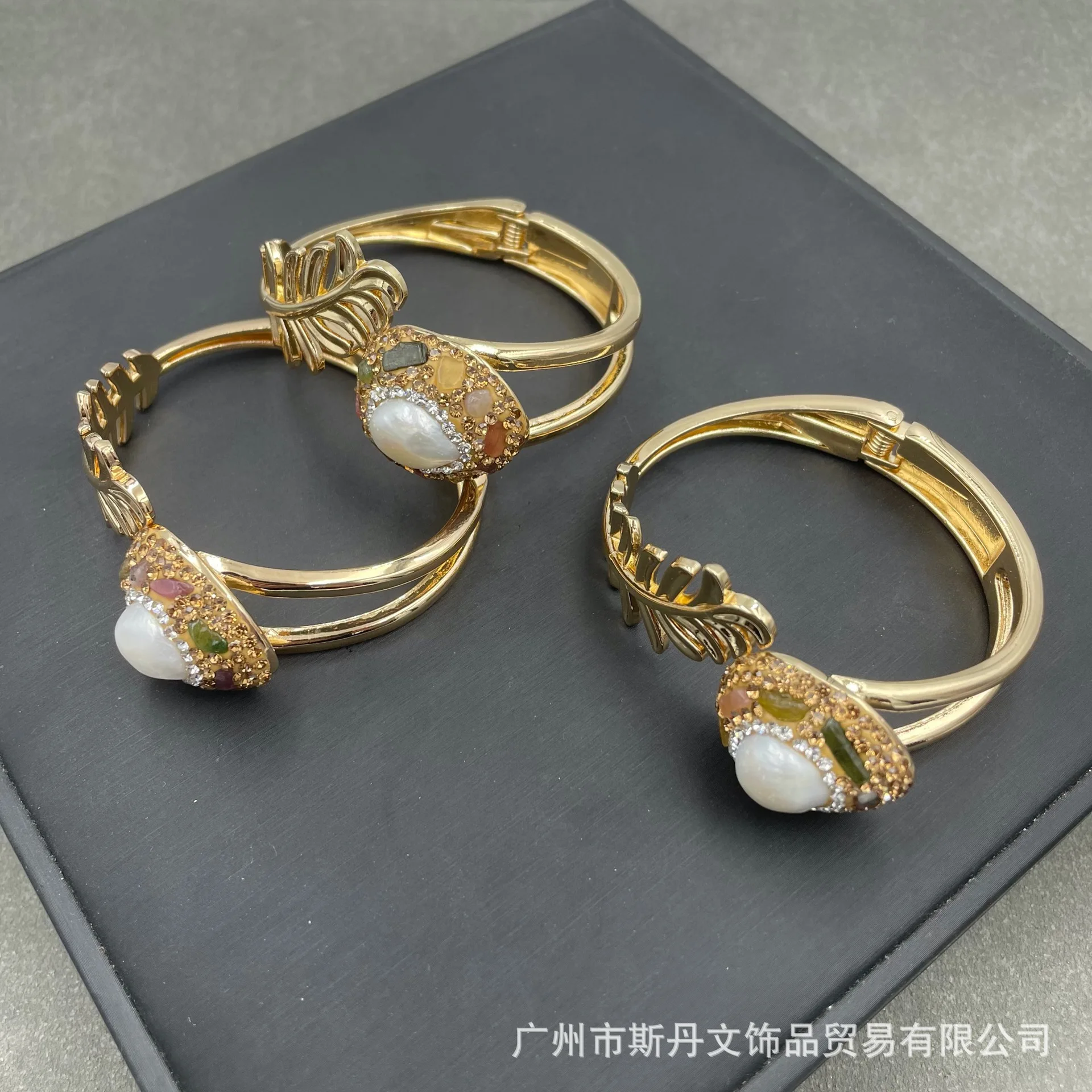 

natural baroque pearl bracelet European personality fashion inlaid Czech amethyst tourmaline hand environmentally friendly color