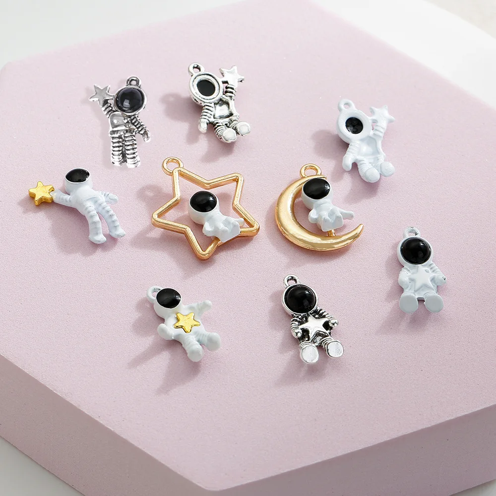 Pendentif astronaute mignon, accessoires de bijoux à faire soi-même, huile soleil, lune et étoile, accessoires pour vêtements à la mode