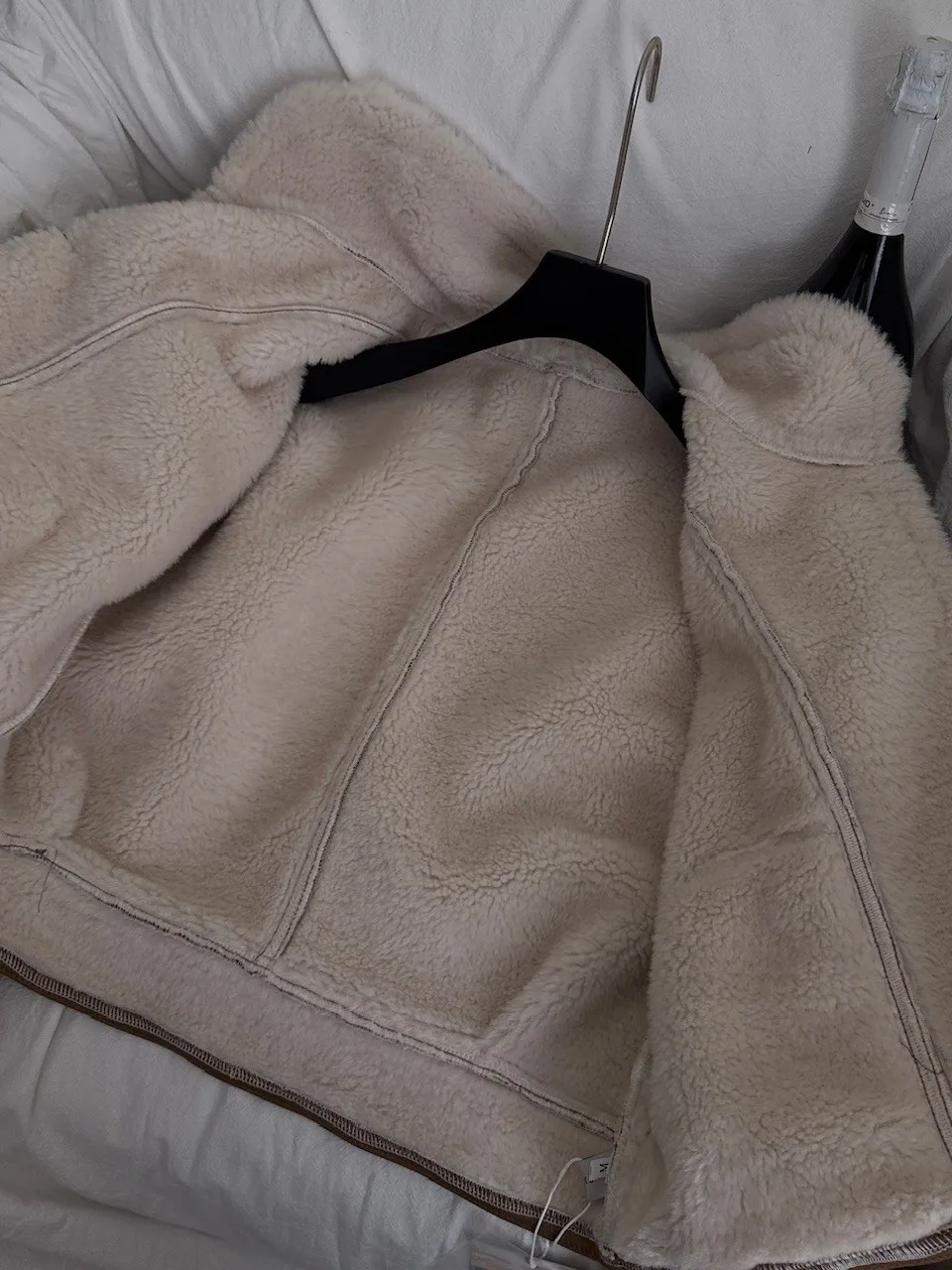 

Женское универсальное женское пальто из овечьего меха Jaet, новинка зимы 2022, свободное универсальное женское пальто, длинное све, полиэтиленовое пальто обычной длины...