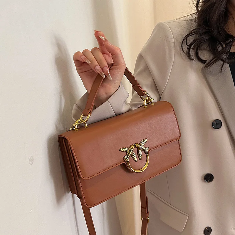 

Оригинальная сумка с верхней ручкой, трансформируемым плечевым ремнем, текстурированной отделкой премиум-класса, повседневная роскошь, новый дизайн 2026 года