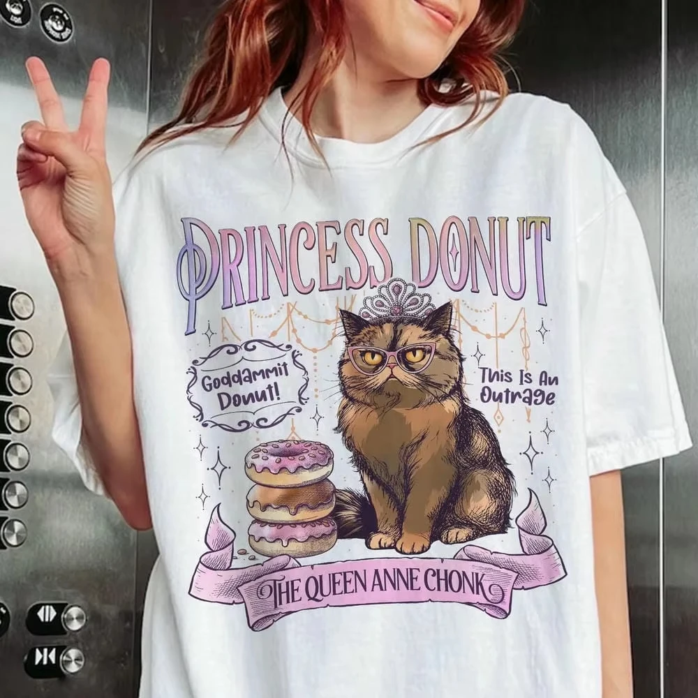 

Women Dungeon Crawler Princess Donut Comfort Dark Academia Shirt Y2K Top Bookish Apparel for Book Lovers Daily Trendy Streetwear