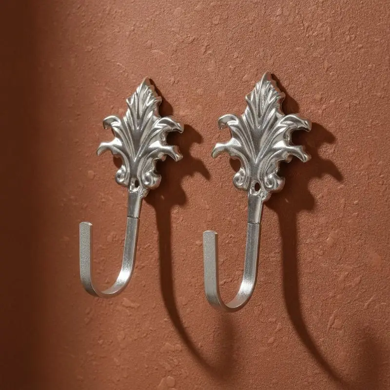Vintage Bronze Wall Hooks Carved Leaf Design Sturdy Metal Build For Coats Towels Bags Bathroom Entryway