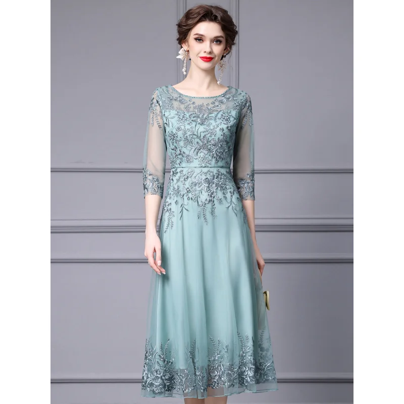 

Green Chic Tulle Skirt High-End Exquisite Machine Embroidery Stitching Big Swing Dress2024Spring New