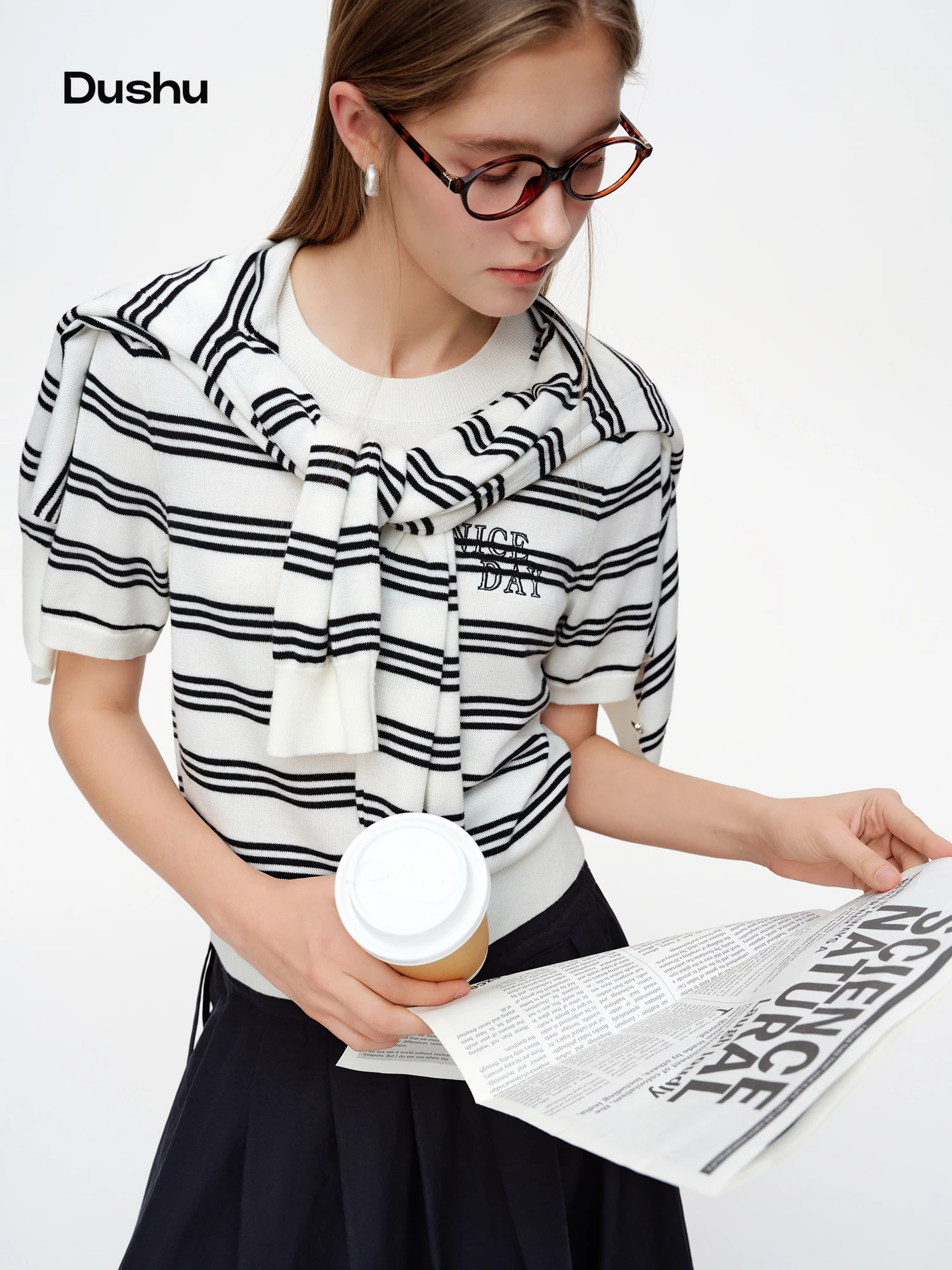 

DUSHU 2025 Spring New Lazy Stripe Short Sleeve Cardigan Knit Shirt Fashion Slimming Knitwear Outfit Casual Spring Top Shirt