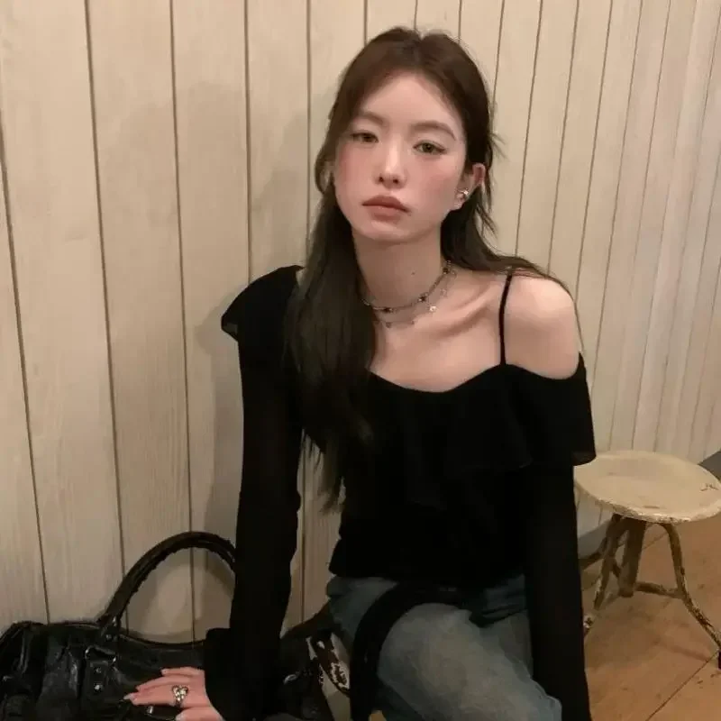 

Long Sleeve Casual T-shirts Women Black Slash Neck Sunproof Off Shoulder All-match Temper Knitted Tops Autumn Streetwear Design