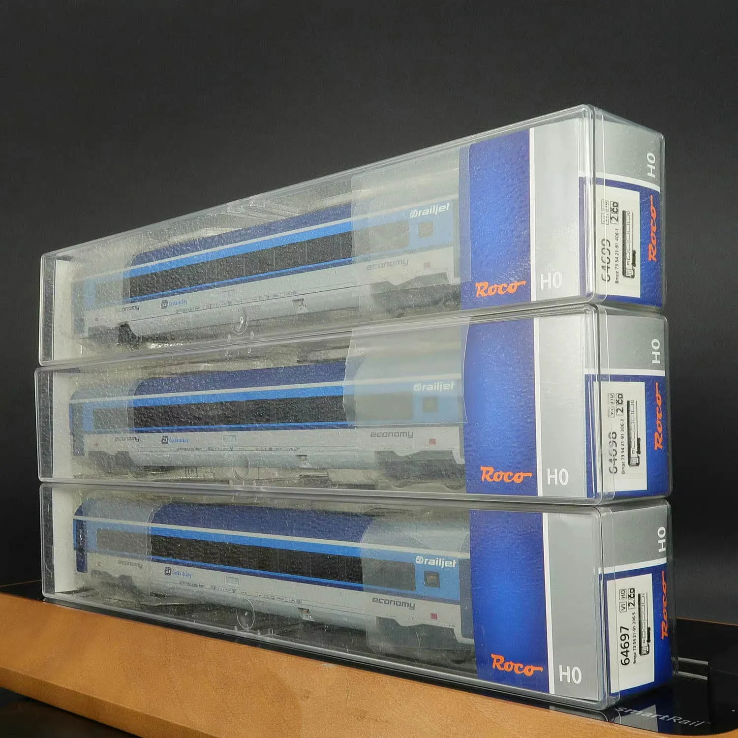 HO 1/87 Train Model ROCO 7510012+64697-8-9 Czech Taurus One Car Head Three Compartment Digital Sound (DCC) Rail Car