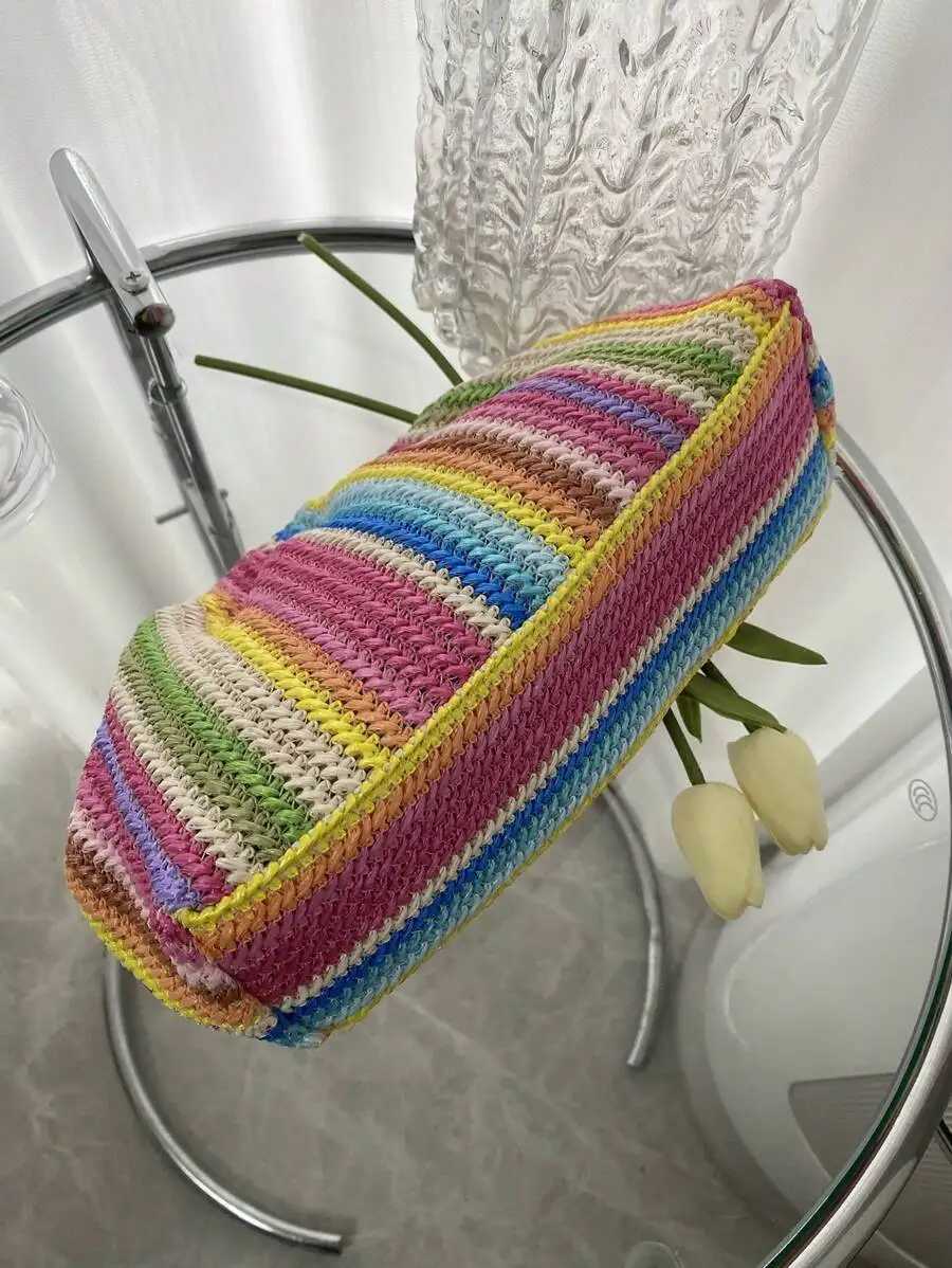 

Женская соломенная сумка с радужными полосками, классическая сумка в стиле ретро с застежкой-кнопкой, большая вместимость, подходит для путешествий и отдыха.