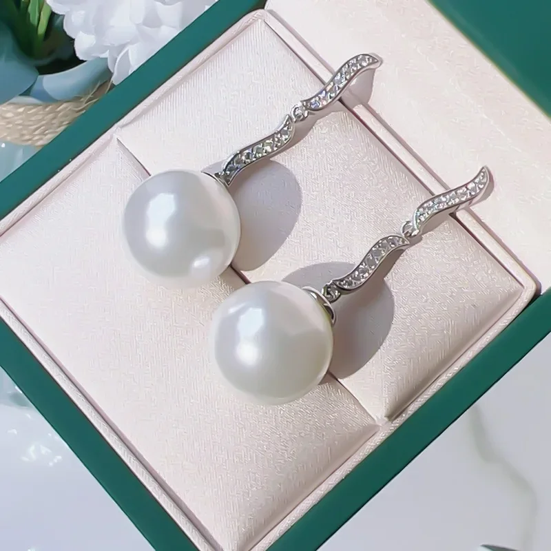 Luxury socialite pearl earrings with 925 sterling silver, new trendy and elegant style, cool and cool Australian white