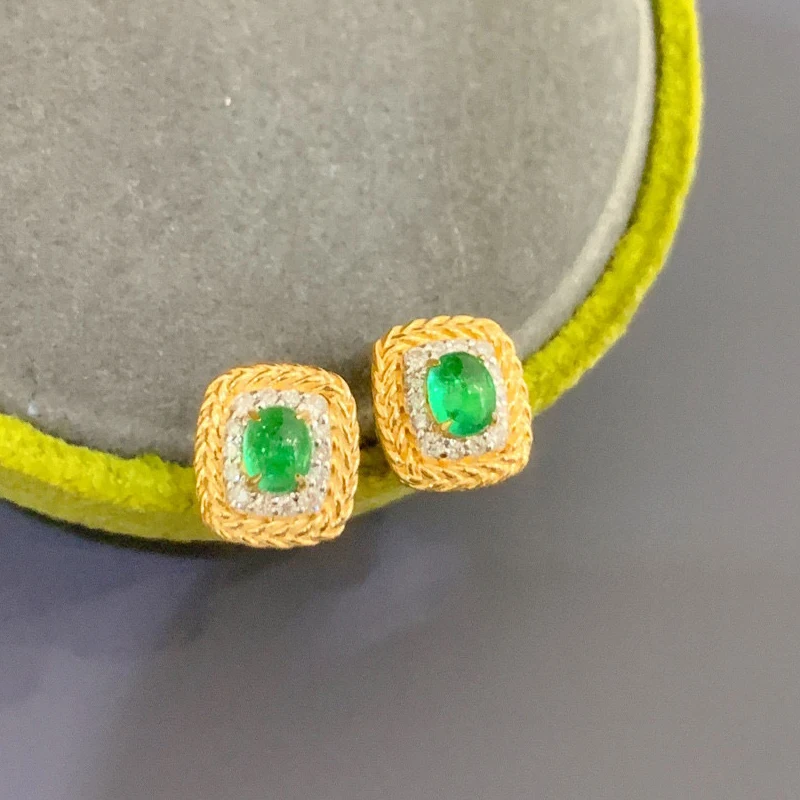 Aazuo Real 18K Yellow Gold Natural Emerald Real Diamonds Square Shape Stud Earrings gifted for Women Engagement Wedding Party view 3